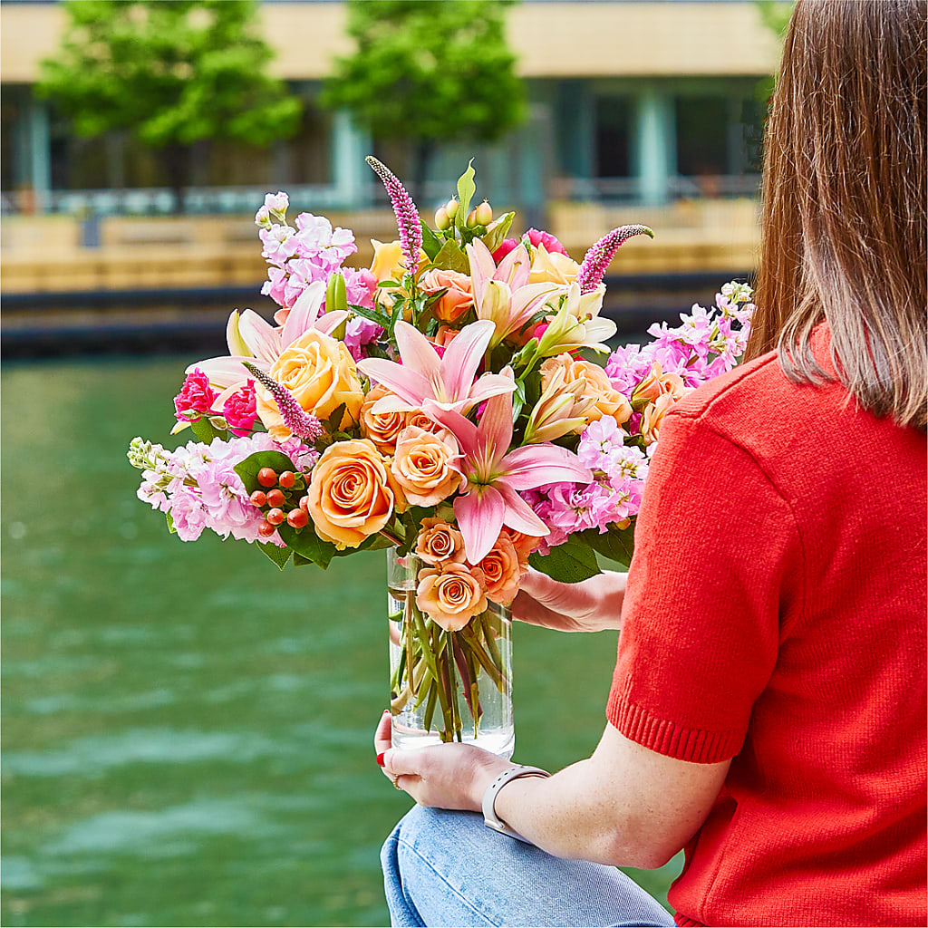 Bisous Bouquet –  Artistic Designs Unlimited, Marianna FL